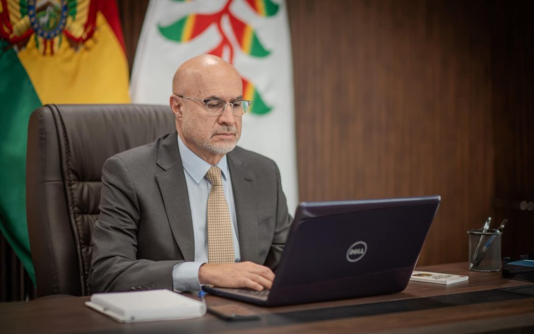 GOBIERNO RETROCEDE Y MANTIENE EL MINISTERIO DE MINERÍA