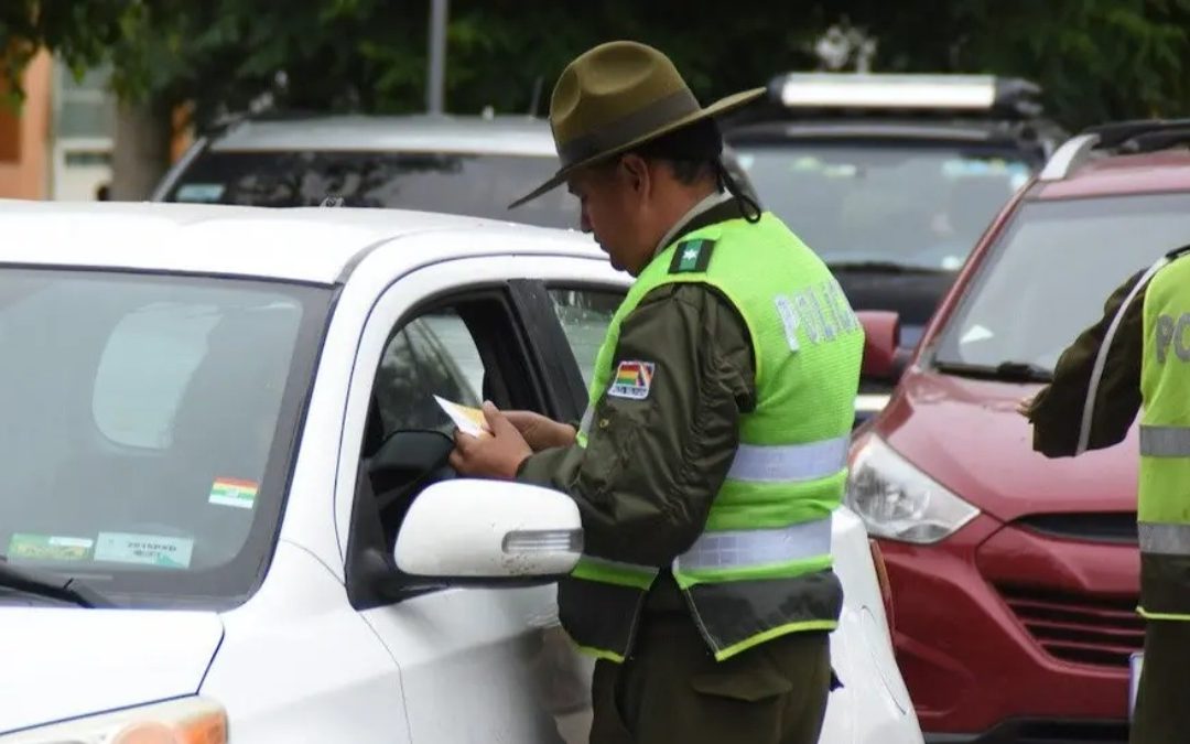 POLICÍA BOLIVIANA DISPONE CLAUSURAR COMISARÍAS DE TRÁNSITO