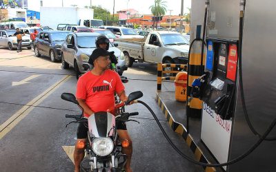 ACUERDO CON CHOFERES DESTAPA ALERTA POR FUTURO SUBSIDIO COMBUSTIBLE