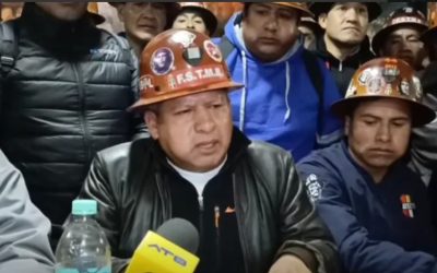 MINEROS ANUNCIAN HUELGA GENERAL INDEFINIDA EXIGIENDO LA RENUNCIA DEL PRESIDENTE PAZ