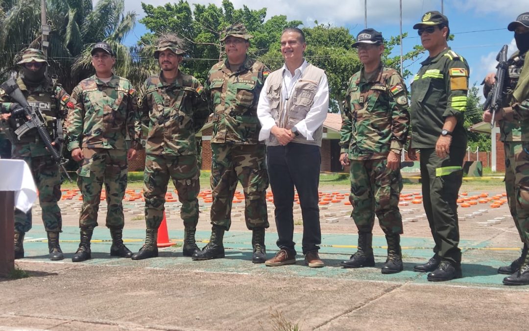 POLICÍA INCAUTA 614 KILOS DE COCAÍNA DURANTE OPERATIVO EN SAN RAMÓN BENI