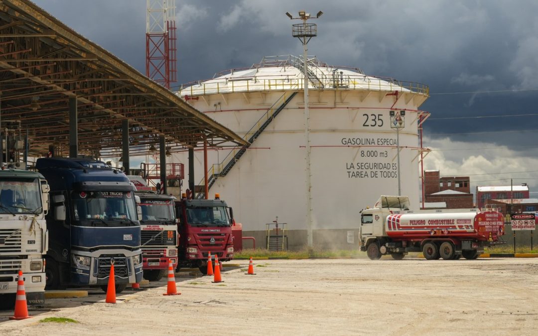 YPFB CANCELÓ CONTROL DE COMBUSTIBLES Y DIFUNDIÓ VERSIONES OPUESTAS