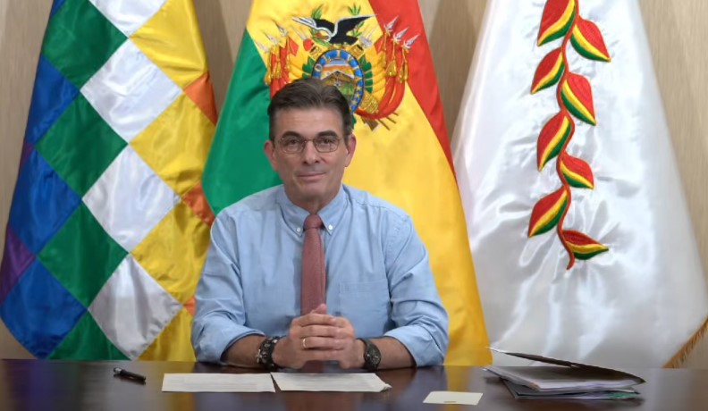 MENSAJE DE 100 DÍAS: PAZ SE ENFOCÓ EN EL PASADO Y EVITA RESPUESTAS CONCRETAS