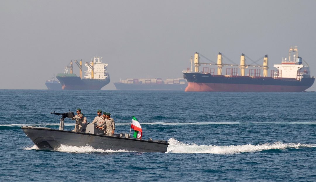 IRÁN IMPONE CONTROL OPERATIVO TOTAL EN ORMUZ
