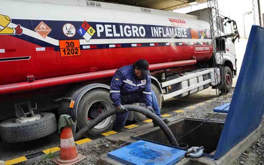 GOBIERNO ADMITE QUE ADITIVOS EN GASOLINA PUEDEN DAÑAR VEHÍCULOS