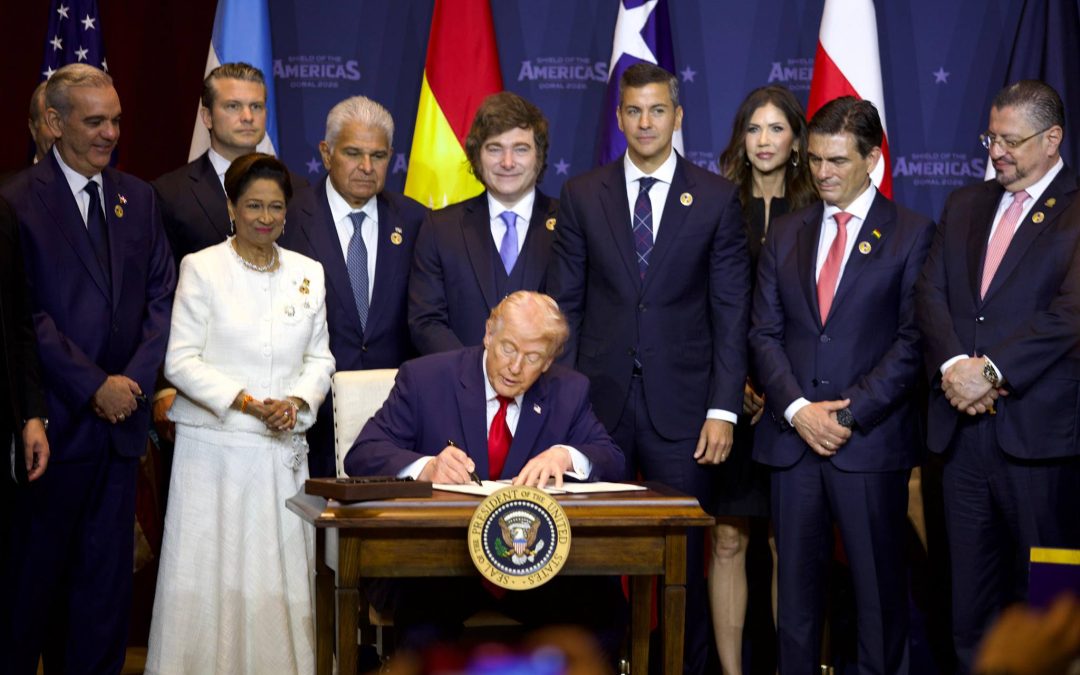 TRUMP LANZA FRASE OFENSIVA CONTRA EL IDIOMA ESPAÑOL