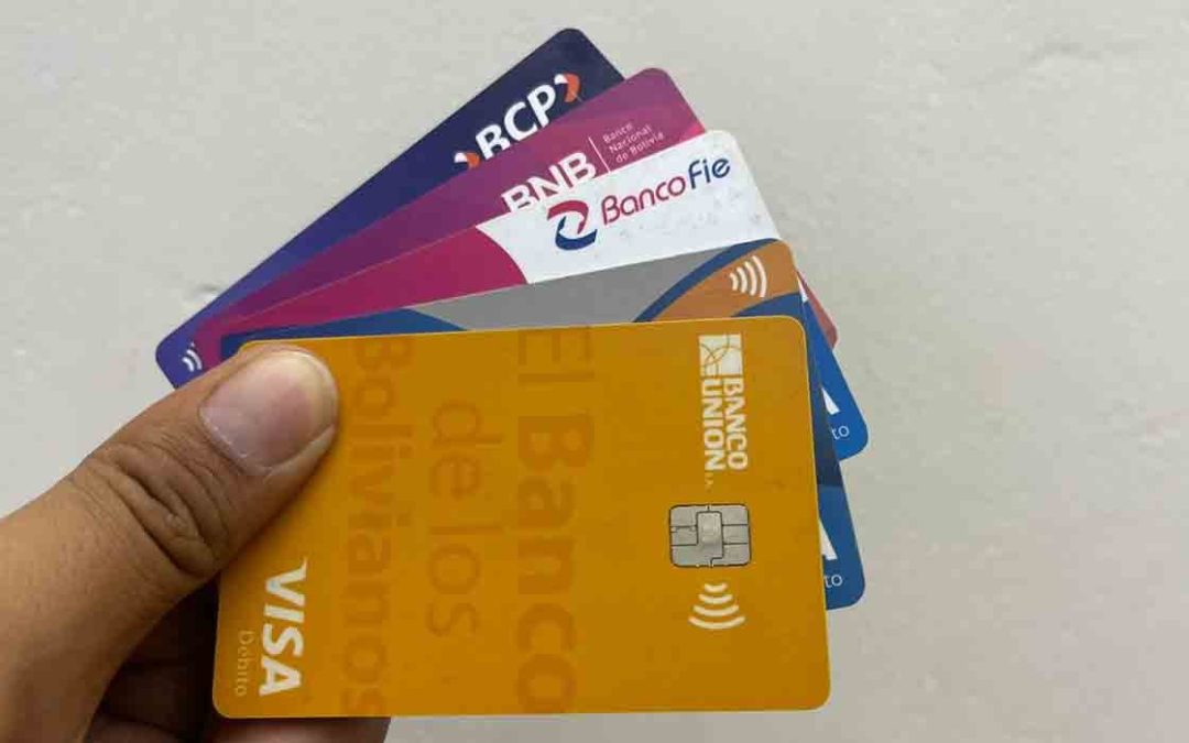 APERTURA DE TARJETAS SIN DIVISAS PUEDE DESCOMPENSAR EL SISTEMA FINANCIERO