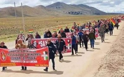 MAESTROS REDOBLAN PRESIÓN Y ENFILAN A LA PAZ SIN DIÁLOGO NI AUMENTO SALARIAL