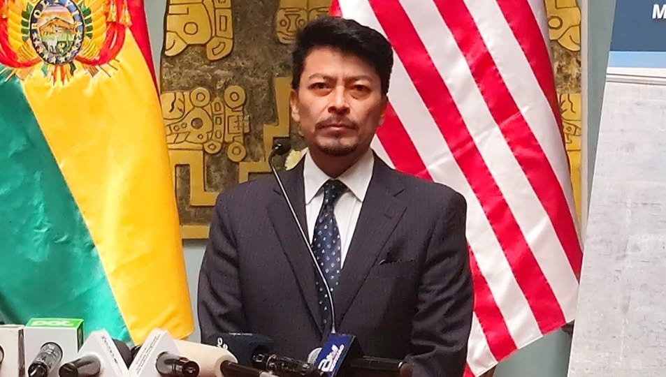 CANCILLERÍA CONDENA A PETRO Y SILENCIA APOYOS EXTERNOS AL GOBIERNO
