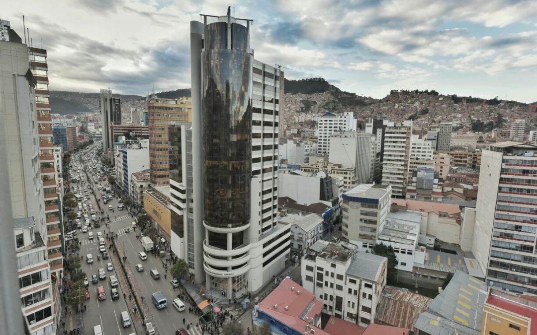 AUMENTO DE UN 40% EN SUELDOS MINISTERIALES GENERA DISPUTA POR CIFRAS DEL PRESUPUESTO 2026