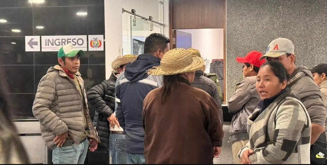 SENADORES CRUCEÑOS BLOQUEARÁN ABROGACIÓN Y AGRAVAN CONFLICTO POR TIERRAS