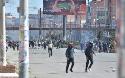 LA PAZ SIGUE PARALIZADA Y LOS BLOQUEADORES DESAFÍAN A UN GOBIERNO DESGASTADO