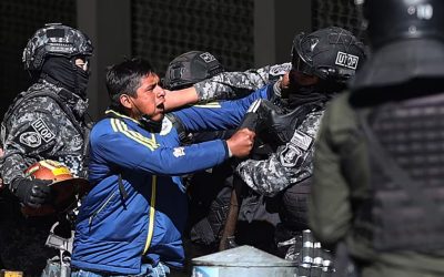 GOBIERNO ENCIERRA A 95 PERSONAS TRAS JORNADA DE PROTESTAS