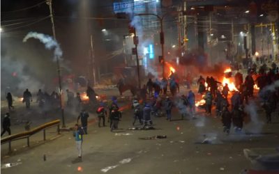 GOBIERNO EMPUJA AL PAÍS HACIA UNA CRISIS MAYOR