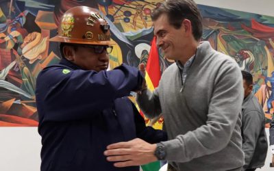 GOBIERNO LEVANTA RESERVA MINERA Y CAMBIA ACCESO A CHUQUIHUTA