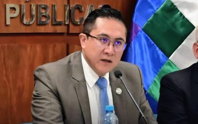 ACUERDO CON EL FMI: GOBIERNO PLANTEA REDUCIR EN 30% EL GASTO DE SALARIOS PÚBLICOS Y CONTRATAR MENOS PERSONAL
