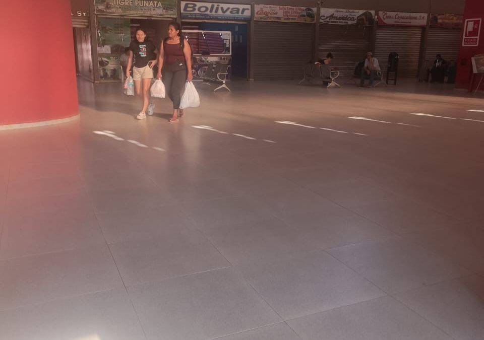 TRANSPORTE AMAZÓNICO DESDE LA PAZ SUSPENDE VIAJES POR RECHAZO AL DS 5716