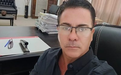 URIOSTE NIEGA SER TÍO POLÍTICO DE SUÁREZ, PERO EL VÍNCULO FAMILIAR ES DE TERCER GRADO