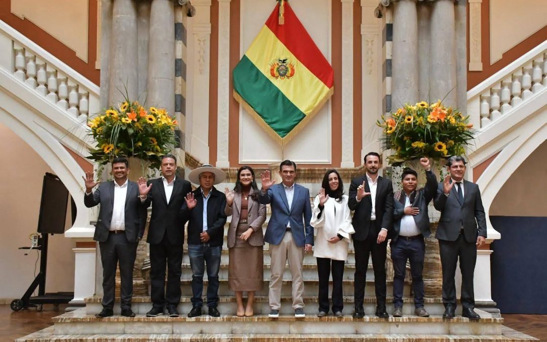GOBERNADORES LLEGAN A COBIJA PARA EXIGIR AVANCES REALES EN EL 50-50